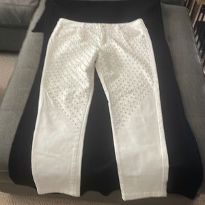 Fun white jeans with white pearls